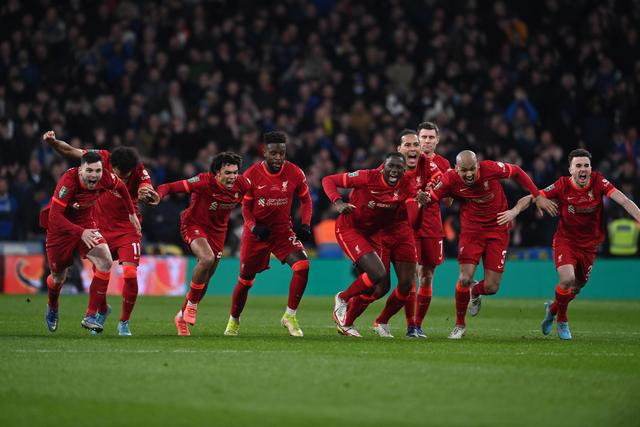德泽尔比：霍芬海姆的战术引发挑战 明日再战备战中状态提升